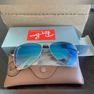 Clear Gradient Blue Aviator Large Metal Ray Bans